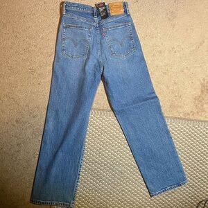 Ribcage Straight Ankle Levi’s Jeans 👖